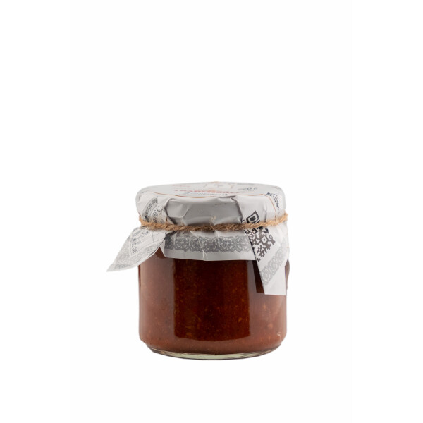 Adjika traditionell, pastöse Würzsauce